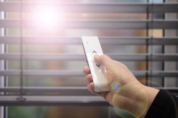 Installateur de volets roulants sur mesure pour une entreprise - Lyon - Le Materiel Protego