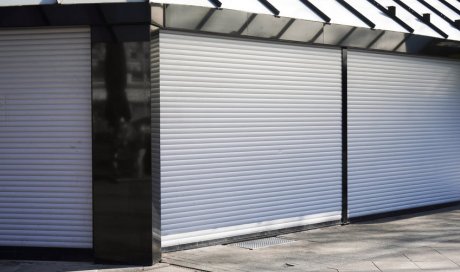 Entreprise spécialisée dans la fabrication de store pour devanture de commerce à Lyon 6 