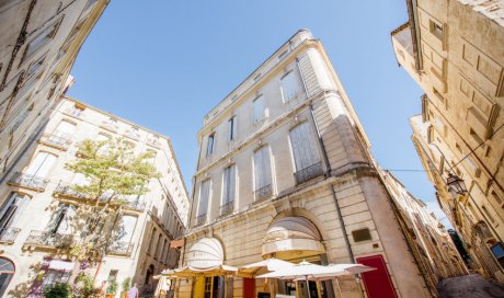 Fabricant de store corbeille pour hôtels et restaurants à Lyon 
